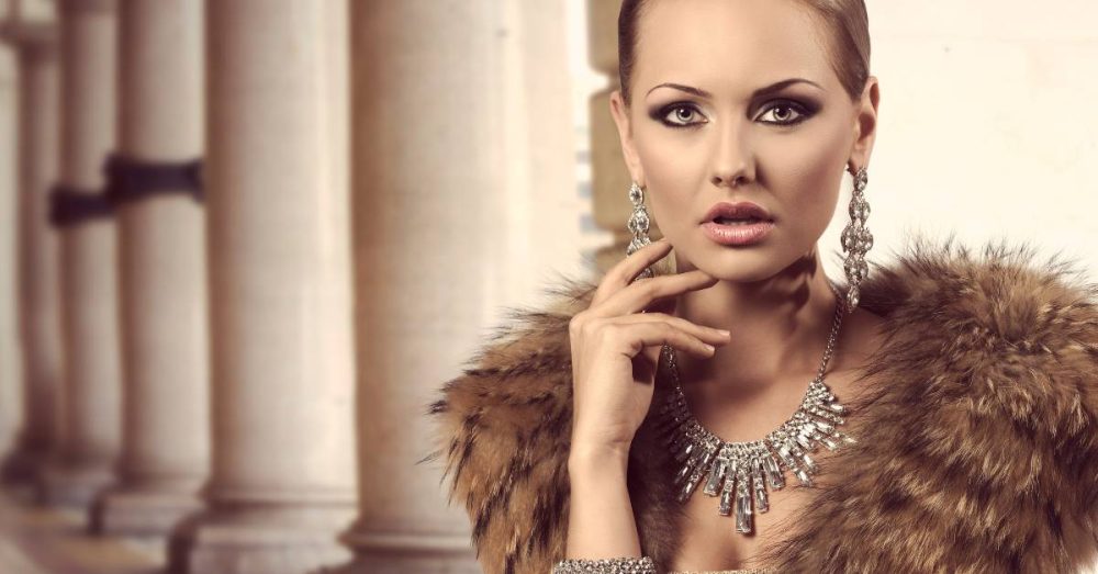 How to Choose the Right Earrings Outfit Galore