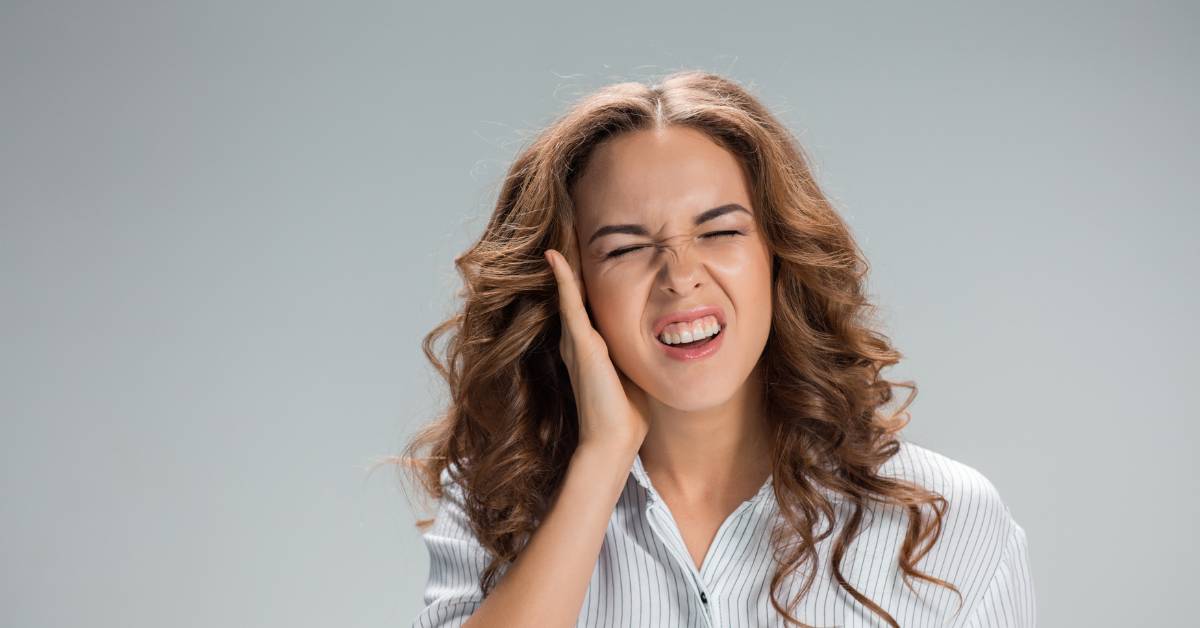 Why Do My Ears Itch When I Wear Earrings Outfit Galore