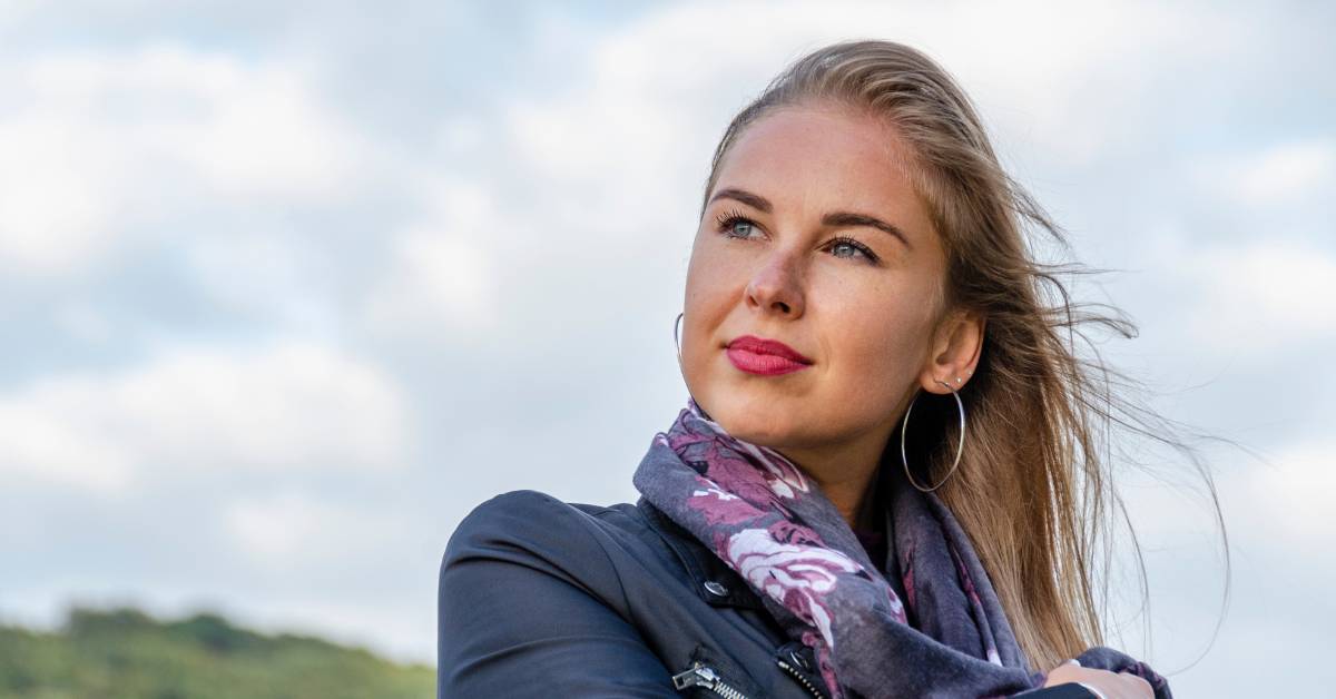 Why Are Hoop Earrings Trashy Outfit Galore