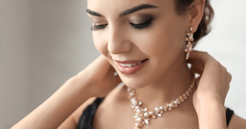 10 Necklace Cleaning Hacks To Keep Your Jewelry Sparkling!