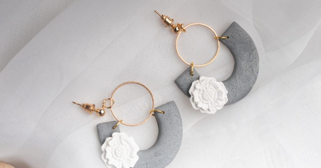 Statement earrings - 10 Stunning Earrings That Will Make You Shine