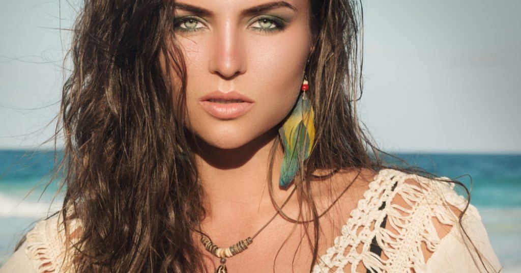 Feather earrings - 10 Boho-Chic Earrings For A Free-Spirited Look
