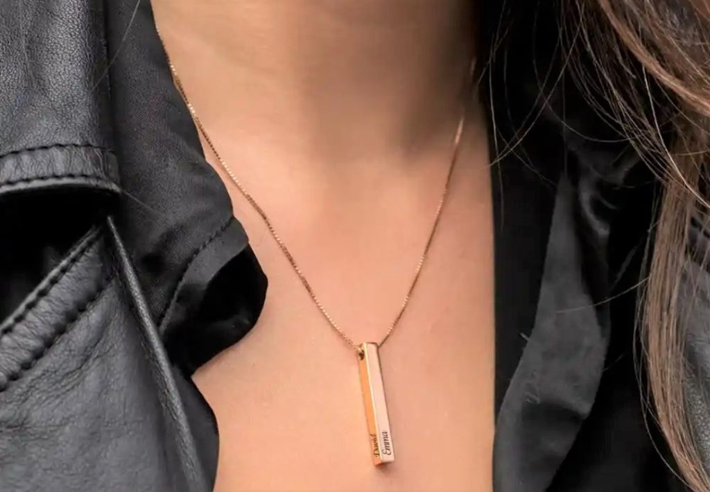 Gold Bar Necklace - 10 Minimalist Necklaces For Effortless Style