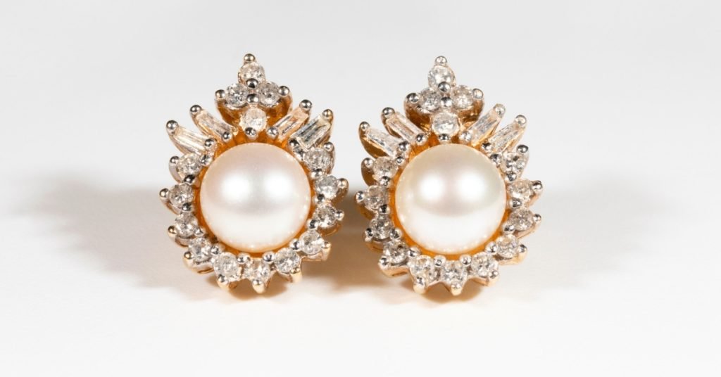 Pearl studs - 10 Stunning Earrings That Will Make You Shine