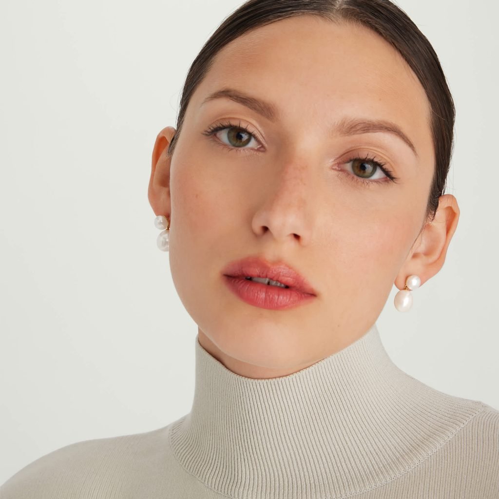 Drop earrings - 10 Stunning Earrings That Will Make You Shine