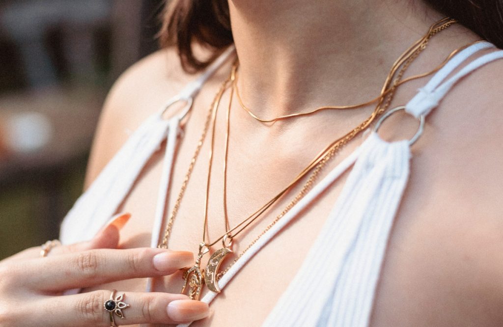 layering necklaces - The Best Necklaces For Women To Wear With Collared Shirts